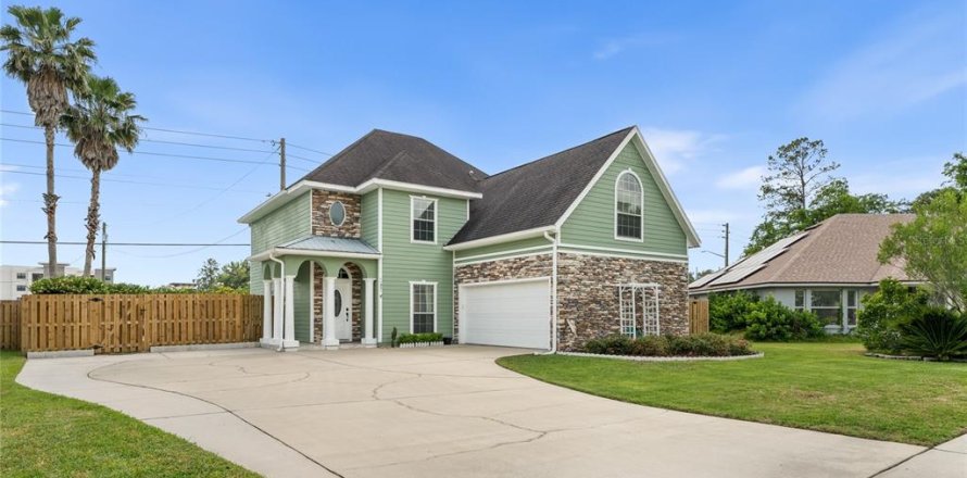 Casa en Gainesville, Florida 4 dormitorios, 218.41 m2 № 1650559