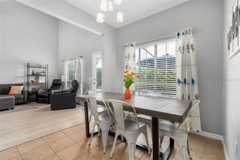 Casa en venta en Gainesville, Florida, 4 dormitorios, 218.41 m2 № 1650559 - foto 10