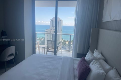 Condo in Hollywood, Florida, 2 bedrooms  № 1756474 - photo 7