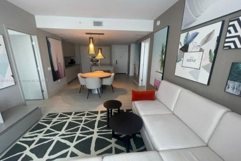 Condo in Hollywood, Florida, 2 bedrooms  № 1756474 - photo 4