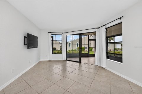 Condo in Punta Gorda, Florida, 2 bedrooms № 2103536 - photo 6