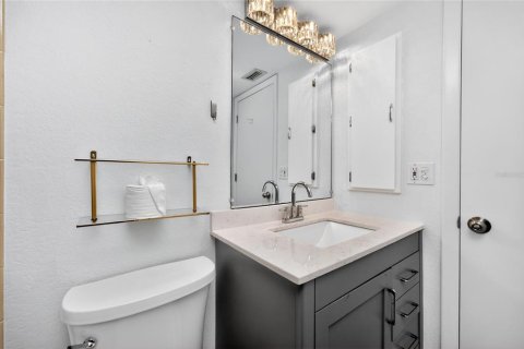 Condo in Punta Gorda, Florida, 2 bedrooms № 2103536 - photo 23