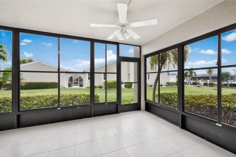 Condo in Punta Gorda, Florida, 2 bedrooms № 2103536 - photo 14