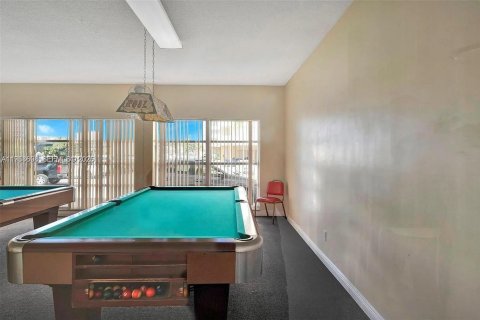 Condominio en alquiler en Hallandale Beach, Florida, 2 dormitorios, 102.19 m2 № 2054775 - foto 12