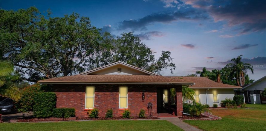 Casa en Clearwater, Florida 4 dormitorios, 209.4 m2 № 1786888