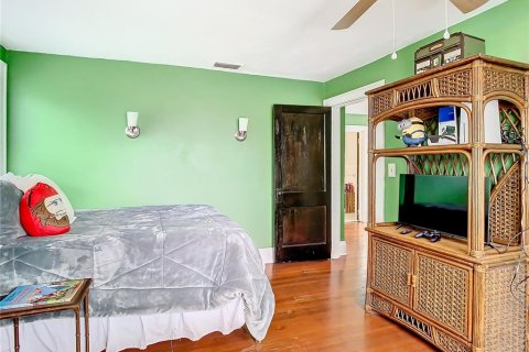 House in Seffner, Florida 3 bedrooms, 143.35 sq.m. № 1219951 - photo 20