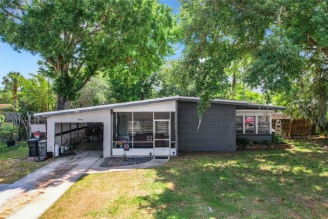 House in Sanford, Florida 3 bedrooms, 135.45 sq.m. № 1866603 - photo 1
