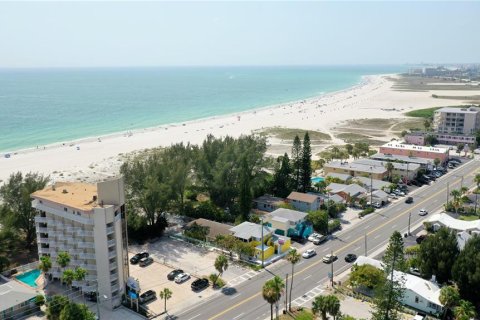 Immobilier commercial à vendre à Treasure Island, Floride: 6 chambres, 282.14 m2 № 2371026 - photo 26