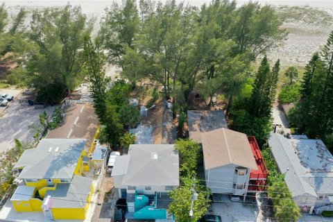 Immobilier commercial à vendre à Treasure Island, Floride: 6 chambres, 282.14 m2 № 2371026 - photo 21