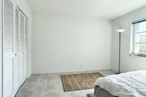 Copropriété à vendre à Oakland Park, Floride: 2 chambres, 107.4 m2 № 2082249 - photo 15