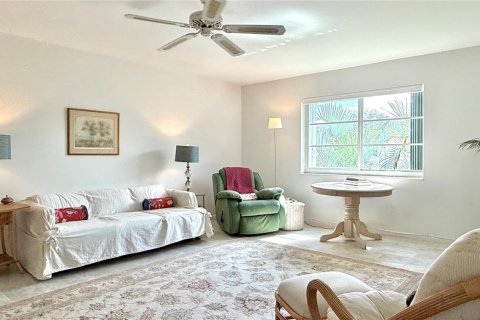 Copropriété à vendre à Oakland Park, Floride: 2 chambres, 107.4 m2 № 2082249 - photo 17