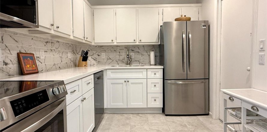 Condo à Oakland Park, Floride, 2 chambres  № 2082249