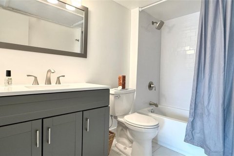 Copropriété à vendre à Oakland Park, Floride: 2 chambres, 107.4 m2 № 2082249 - photo 16