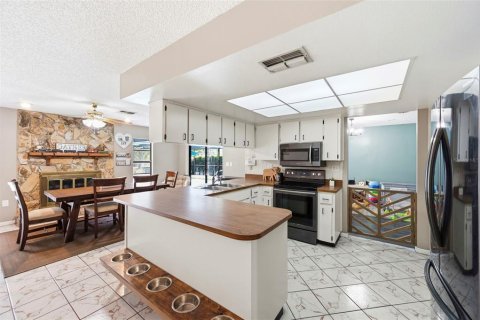 Villa ou maison à vendre à Spring Hill, Floride: 3 chambres, 173.73 m2 № 2225580 - photo 8