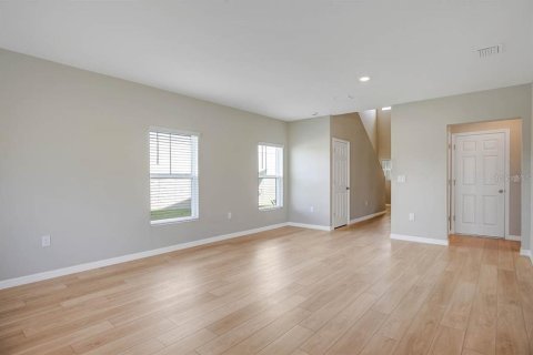 Villa ou maison à louer à Fish Hawk, Floride: 5 chambres, 236.99 m2 № 2410595 - photo 7