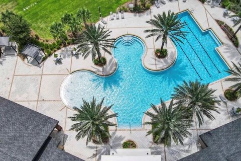 House in Clermont, Florida 5 bedrooms, 243.59 sq.m. № 2106984 - photo 9