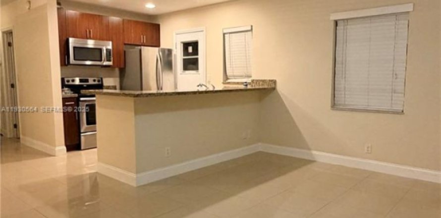 Casa en Fort Lauderdale, Florida 2 dormitorios, 144.37 m2 № 1989880