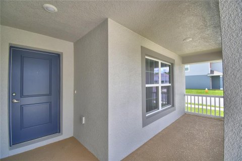 Casa en venta en Auburndale, Florida, 3 dormitorios, 183.02 m2 № 2394028 - foto 2