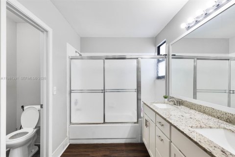 Casa en venta en Miramar, Florida, 3 dormitorios, 197.6 m2 № 2049760 - foto 11