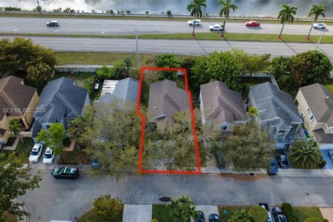 Casa en venta en Miramar, Florida, 3 dormitorios, 197.6 m2 № 2049760 - foto 17