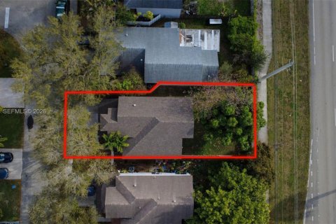 Casa en venta en Miramar, Florida, 3 dormitorios, 197.6 m2 № 2049760 - foto 16