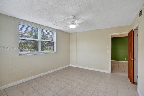 Condominio en venta en Lauderdale Lakes, Florida, 2 dormitorios, 94.85 m2 № 2043699 - foto 30
