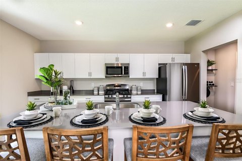 Villa ou maison à vendre à Haines City, Floride: 5 chambres, 268.3 m2 № 1740373 - photo 3