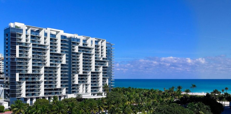 Condominio en Miami Beach, Florida, 1 dormitorio  № 1844022