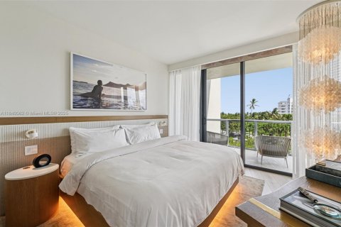 Condominio en venta en Miami Beach, Florida, 1 dormitorio, 78.97 m2 № 1844022 - foto 12