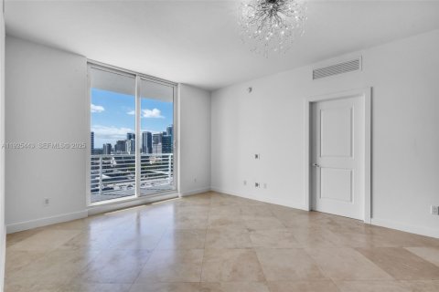 Condo in Fort Lauderdale, Florida, 2 bedrooms № 1986687 - photo 11