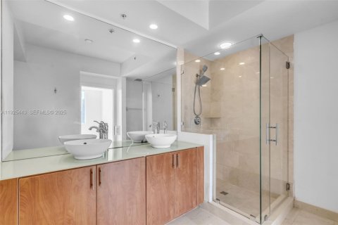 Condo in Fort Lauderdale, Florida, 2 bedrooms № 1986687 - photo 22