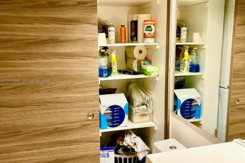 Copropriété à vendre à Miami, Floride: 1 chambre, 111.48 m2 № 2036338 - photo 19