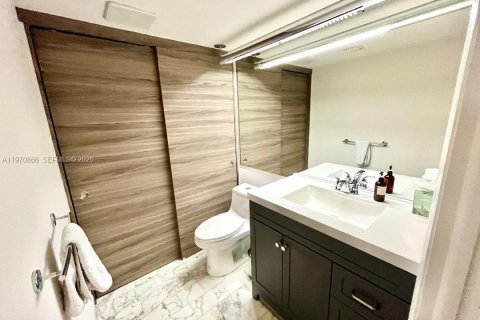 Copropriété à vendre à Miami, Floride: 1 chambre, 111.48 m2 № 2036338 - photo 17