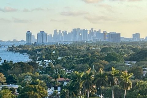 Copropriété à vendre à Miami, Floride: 1 chambre, 111.48 m2 № 2036338 - photo 12