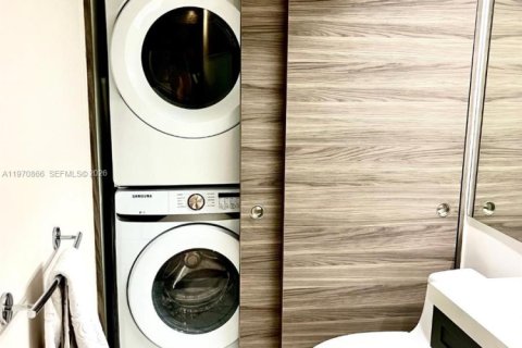 Copropriété à vendre à Miami, Floride: 1 chambre, 111.48 m2 № 2036338 - photo 18