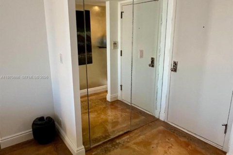 Copropriété à vendre à Miami, Floride: 1 chambre, 111.48 m2 № 2036338 - photo 15