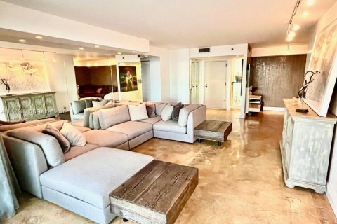 Copropriété à vendre à Miami, Floride: 1 chambre, 111.48 m2 № 2036338 - photo 14