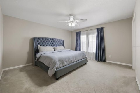 House in Kissimmee, Florida 5 bedrooms, 341.88 sq.m. № 2204132 - photo 25