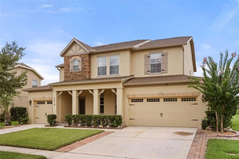 House in Kissimmee, Florida 5 bedrooms, 341.88 sq.m. № 2204132 - photo 2