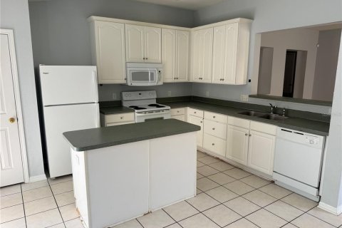 Casa en alquiler en Riverview, Florida, 3 dormitorios, 159.42 m2 № 2112539 - foto 4