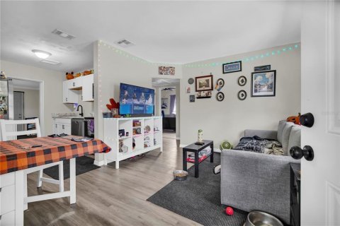 Casa en venta en Orlando, Florida, 3 dormitorios, 82.13 m2 № 2386576 - foto 3