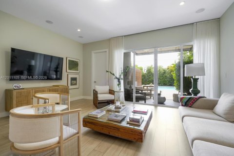 Touwnhouse à louer à Miami, Floride: 4 chambres, 231.33 m2 № 2076675 - photo 10
