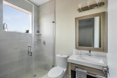 Touwnhouse à louer à Miami, Floride: 4 chambres, 231.33 m2 № 2076675 - photo 22