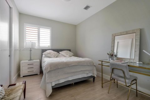 Touwnhouse à louer à Miami, Floride: 4 chambres, 231.33 m2 № 2076675 - photo 19