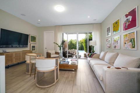 Touwnhouse à louer à Miami, Floride: 4 chambres, 231.33 m2 № 2076675 - photo 15