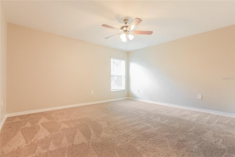 House in North Port, Florida 3 bedrooms, 136.01 sq.m. № 2229405 - photo 11