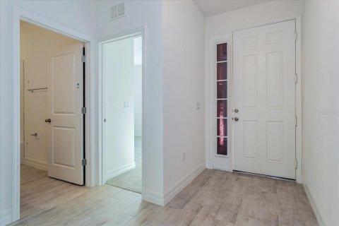 Villa ou maison à vendre à DeLand, Floride: 4 chambres, 180.04 m2 № 1805640 - photo 2