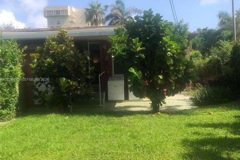 Townhouse in Miami, Florida 2 bedrooms, 74.32 sq.m. № 2087203 - photo 4