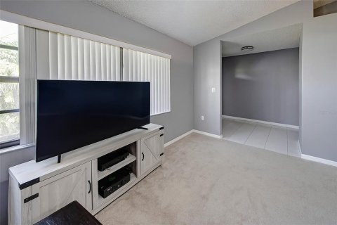 House in Kissimmee, Florida 3 bedrooms, 135.27 sq.m. № 1837444 - photo 6