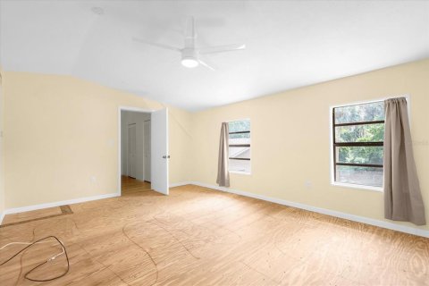House in DeLand, Florida 4 bedrooms, 279.17 sq.m. № 1318272 - photo 24